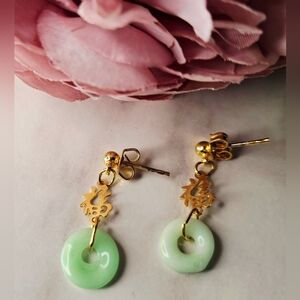 Vintage 80s 🎋💚✨️Green Jade Ring 'Fortune' Earrings